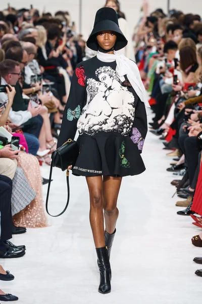 Look 40